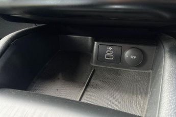 FORD KUGA  ST-Line Edition 5 door 2.5L Duratec FHEV 190PS FWD CVT Automati