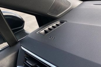 RENAULT CLIO  1.6 E-TECH full hybrid 145 Techno 5dr Auto Hatchback