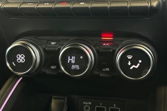 RENAULT CLIO  1.6 E-TECH full hybrid 145 Engineered 5dr Auto Hatchback