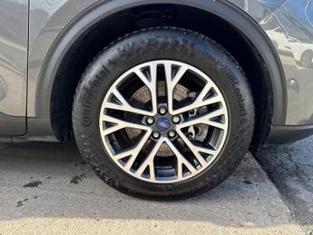 FORD KUGA  2.5 Duratec PHEV Titanium 5dr Auto 225PS