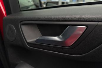 FORD KUGA  ST-Line Edition 5 door 2.5L Duratec PHEV 225PS FWD CVT Automati