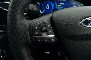 FORD KUGA  ST-Line Edition 5 door 2.5L Duratec PHEV 225PS FWD CVT Automati