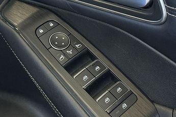 NISSAN QASHQAI  1.3 DiG-T MH 158 Tekna 5dr Xtronic Hatchback