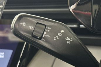 FORD CAPRI  Select 5 Door 77kWh Extended Range RWD 1 Speed Automatic