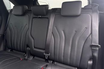 FORD KUGA  Vignale 5 door 2.5L Duratec FHEV 190PS FWD CVT Automatic