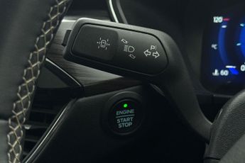 FORD KUGA  Vignale 5 door 2.5L Duratec FHEV 190PS FWD CVT Automatic