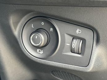 MG MOTOR UK MG3  1.5 Hybrid SE 5dr Auto Hatchback