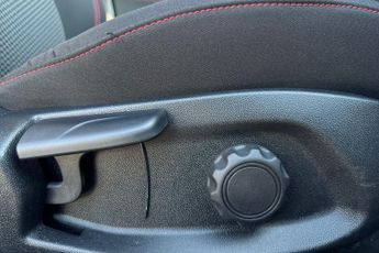 FORD PUMA  ST-Line 5 Door 1.0L EcoBoost 125PS mHEV 7 Speed Automatic