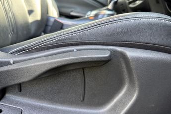 NISSAN JUKE  1.6 Hybrid Tekna 5dr Auto Hatchback