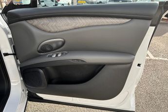 MG MOTOR UK IM6  553kW Launch Edition 100kWh 5dr AWD Auto Estate