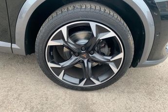 CUPRA FORMENTOR  1.5 eTSI 150 V2 5dr DSG Estate