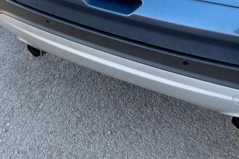 FORD KUGA  1.5 L Ford EcoBoost Titanium Edition 5dr 6Spd Auto 176PS