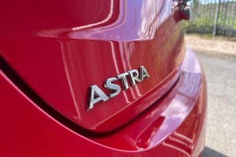 VAUXHALL ASTRA  1.6 CDTi 16V 136 Elite 5dr Auto Hatchback