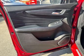 MG MOTOR UK HS  1.5 T-GDI PHEV Exclusive 5dr Auto Hatchback