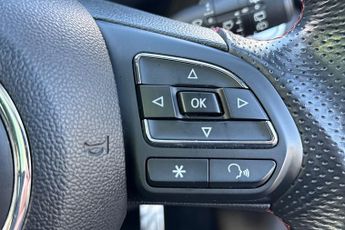 MG MOTOR UK HS  1.5 T-GDI PHEV Exclusive 5dr Auto Hatchback