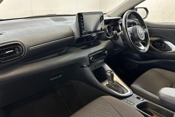 TOYOTA YARIS  1.5 Hybrid Design 5dr CVT Hatchback