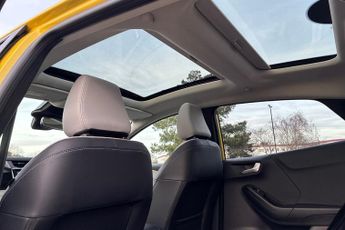 FORD PUMA  Gen-E Premium 5 Door 43 kWh Standard Range 1 Speed Automatic