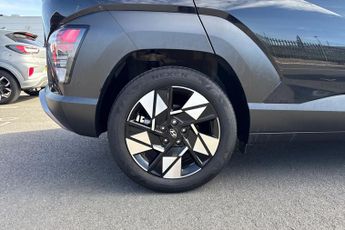 HYUNDAI KONA  1.6 GDi Hybrid Ultimate 5dr DCT Hatchback