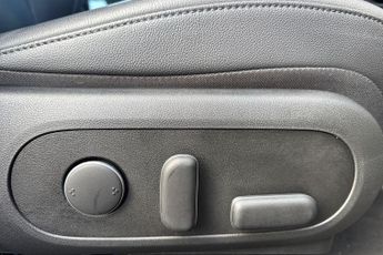 HYUNDAI KONA  1.6 GDi Hybrid Ultimate 5dr DCT Hatchback