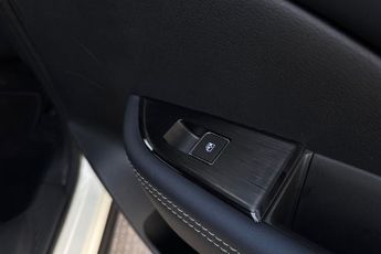 NISSAN QASHQAI  1.5 E-Power Tekna 5dr Auto Hatchback