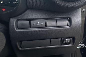 NISSAN JUKE  1.6 Hybrid N-Connecta 5dr Auto Hatchback