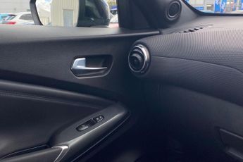 NISSAN JUKE  1.6 Hybrid N-Connecta 5dr Auto Hatchback