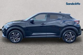 NISSAN JUKE  1.6 Hybrid N-Connecta 5dr Auto Hatchback
