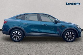 RENAULT ARKANA  1.6 E-TECH Hybrid 145 Iconic 5dr Auto Estate