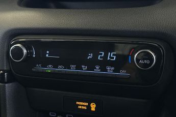 TOYOTA YARIS  1.5 Hybrid Design 5dr CVT Hatchback