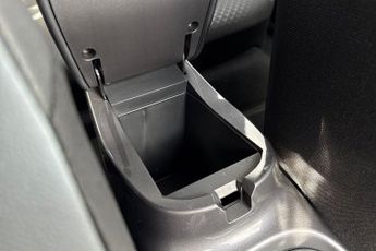 NISSAN JUKE  1.6 Hybrid N-Connecta 5dr Auto Hatchback