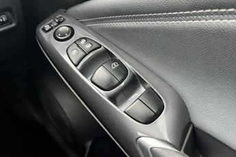 NISSAN JUKE  1.0 DiG-T 114 Tekna 5dr DCT Hatchback