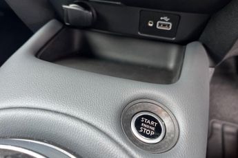 NISSAN JUKE  1.0 DiG-T 114 Tekna 5dr DCT Hatchback