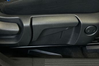 NISSAN QASHQAI  1.5 E-Power N-Connecta 5dr Auto Hatchback