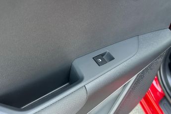 KIA NIRO  1.6 GDi 127 Hybrid 3 5dr DCT Estate