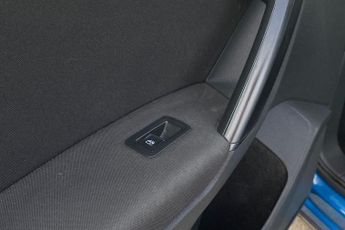 VOLKSWAGEN TIGUAN  2.0 TDi Bluemotion Tech SE 5Dr Estate