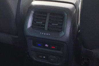 VOLKSWAGEN TIGUAN  2.0 TDi Bluemotion Tech SE 5Dr Estate
