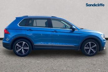 VOLKSWAGEN TIGUAN  2.0 TDi Bluemotion Tech SE 5Dr Estate