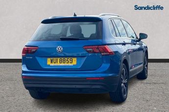 VOLKSWAGEN TIGUAN  2.0 TDi Bluemotion Tech SE 5Dr Estate