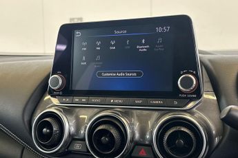 NISSAN JUKE  1.6 Hybrid N-Connecta 5dr Auto Hatchback