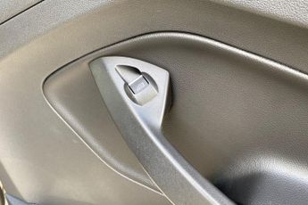 FORD KUGA  1.5 L Ford EcoBoost ST-Line 5dr 6Spd Auto 176PS