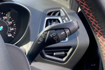 FORD KUGA  1.5 L Ford EcoBoost ST-Line 5dr 6Spd Auto 176PS