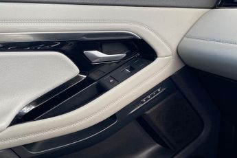 LAND ROVER RANGE ROVER EVOQUE  2.0 D180 First Edition 5dr Auto Hatchback