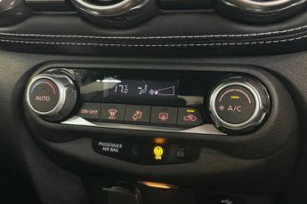 NISSAN JUKE  1.0 DiG-T 114 N-Connecta 5dr DCT Hatchback