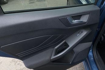 FORD FOCUS  ST-Line Estate 1.0L EcoBoost 125PS mHEV FWD 7 Speed PowerShift