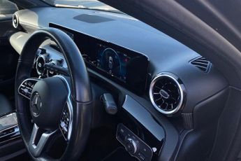 MERCEDES-BENZ A CLASS  A180d Sport 5dr Auto Hatchback