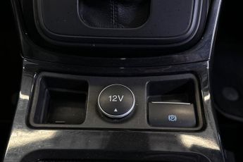 FORD KUGA  1.5 TDCi (Diesel) Titanium 5dr 6Spd Pshift 120PS