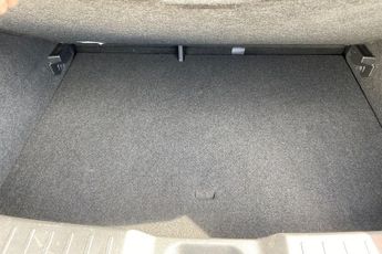 NISSAN JUKE  1.6 Hybrid N-Connecta 5dr Auto Hatchback