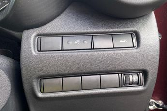 NISSAN JUKE  1.6 Hybrid N-Connecta 5dr Auto Hatchback