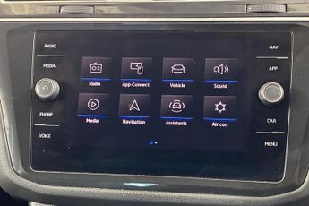 VOLKSWAGEN TIGUAN  1.5 TSI 150 Active 5dr DSG Estate