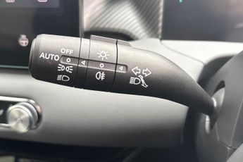 MG MOTOR UK MG4  170kW Premium Long Range 64kWh 5dr Auto Hatchback